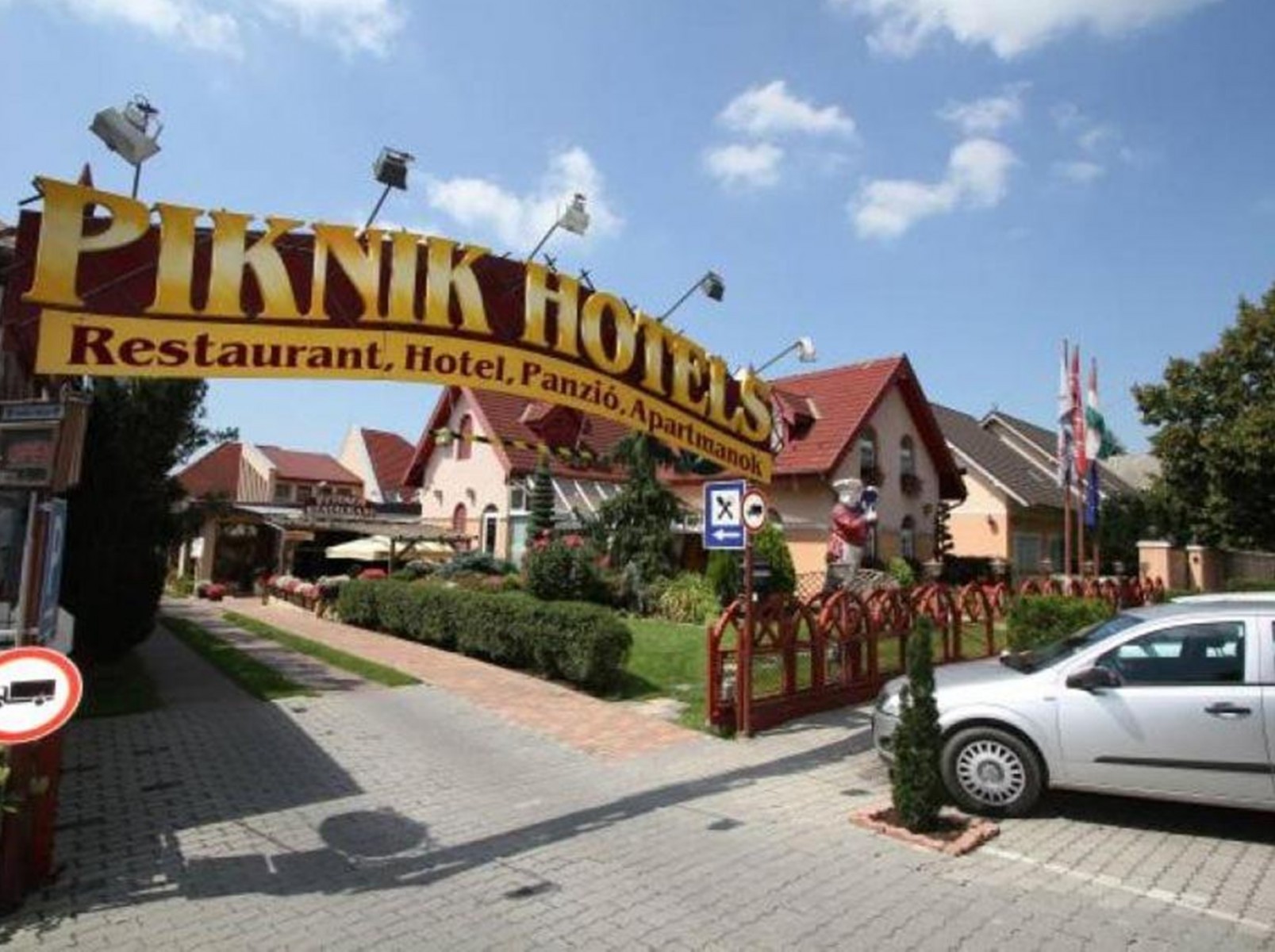 Hotel Piknik 